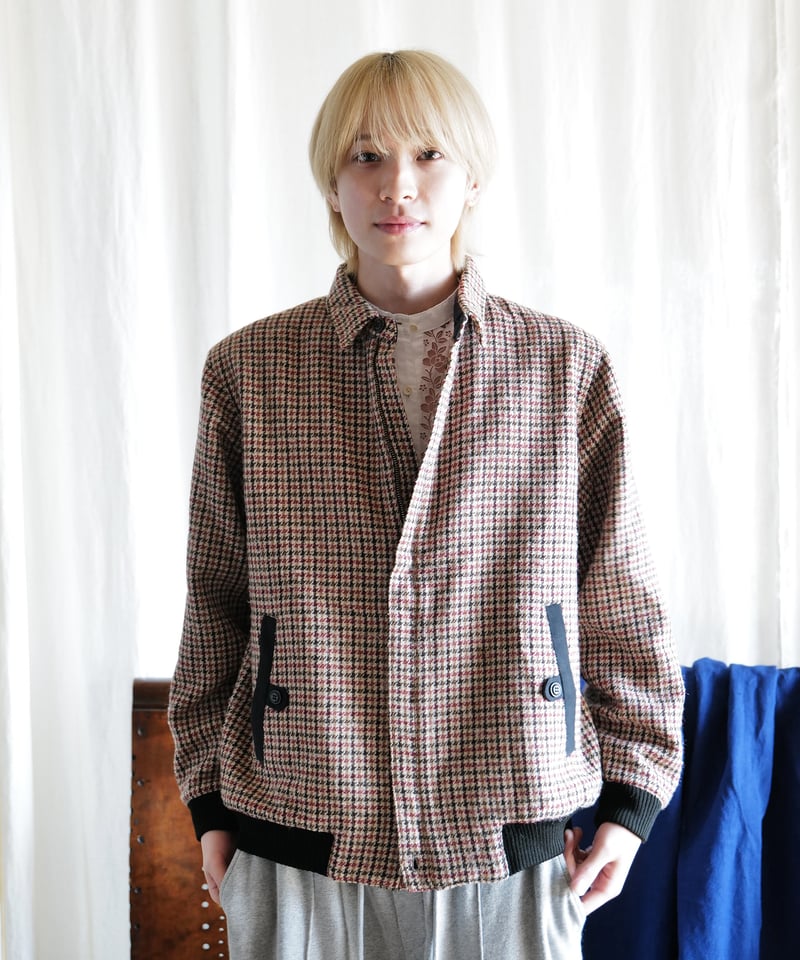 すけすけ白シャツ × チェックブルゾン | fluke