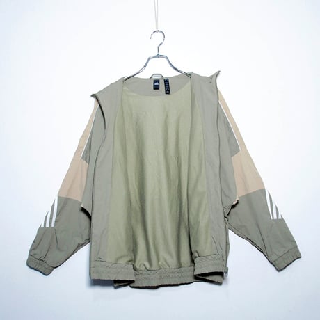 USED【 adidas 】ナイロンジャケット／MENS：XL（送料込）［BSF-O］