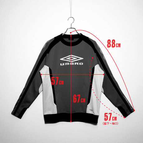 USED【 umbro 】ポリエステルプルオーバー／MENS：L〜XL（送料込）［BSF-T］
