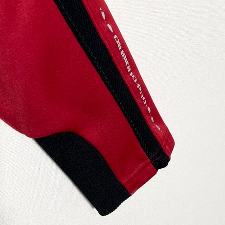USED【 umbro 】ポリエステルプルオーバー／MENS：L〜XL（送料込）［BSF-T］