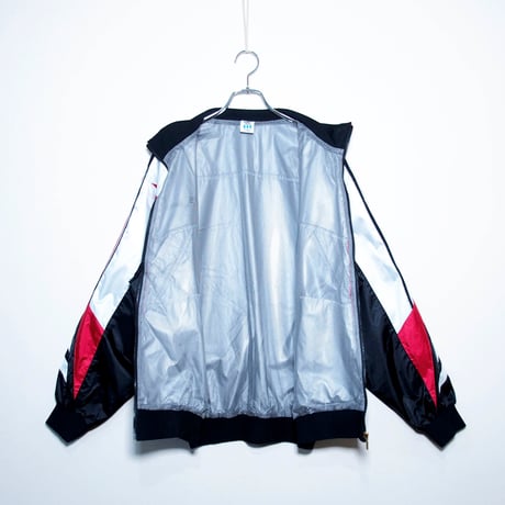 USED【 adidas 】90sナイロンジャケット（フード付／デサント製）／MENS：XL（送料込）［BSF-O］