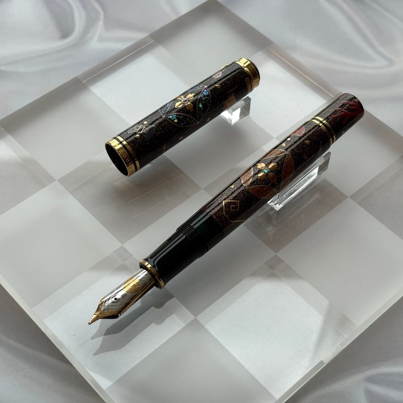 Pelikan ペリカン 万年筆 限定品 研出高蒔絵 七宝（しっぽう） | PEN'S