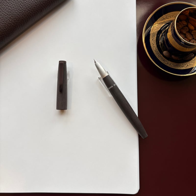 LAMY(ラミー)万年筆 リミテッドエディション ラミー2000 ブラウン