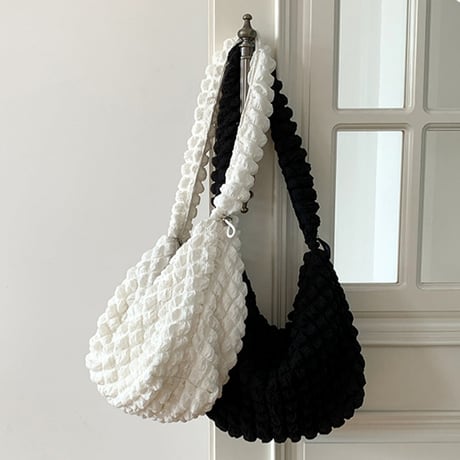 emboss shoulder bag /2color　NK1595