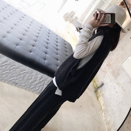 Loose Fit Turtleneck Knit Vest /2color　NK1693