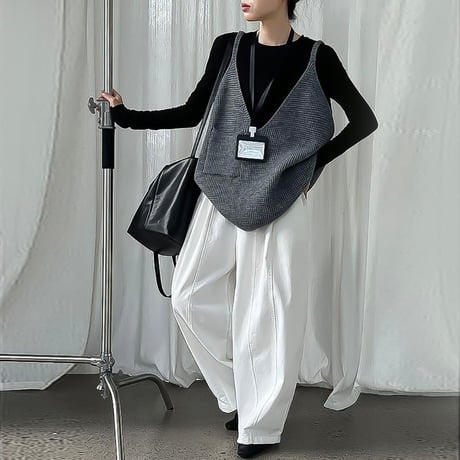 deep v-neck knit camisole vest /3color　NK2178