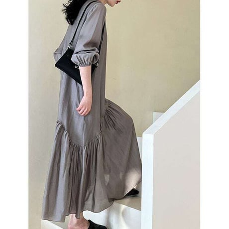 relax-fit v-neck one-piece /2color　NK1099