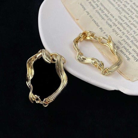 geometric hoop pierce　NK1232