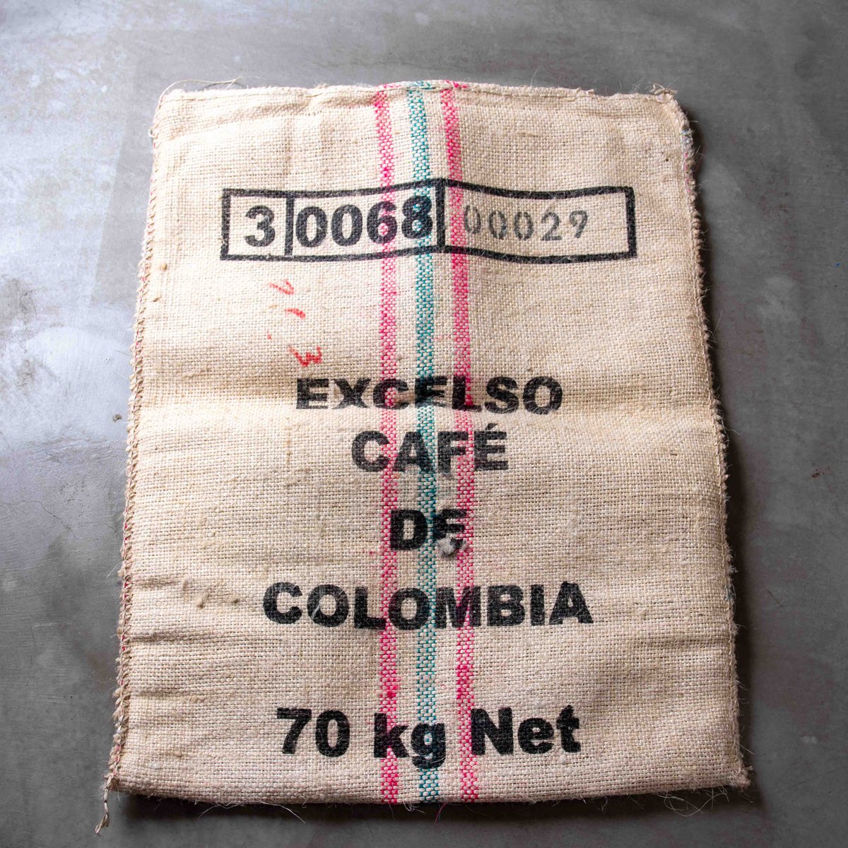 コロンビア製 麻袋 インテリア装飾用 珈琲豆の麻袋】コロンビア | 京都・北山焙煎所 by大垣書店