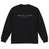 ＜BIENNIAL PLAYER（隔年選手）ロンT＞ブラック×白文字