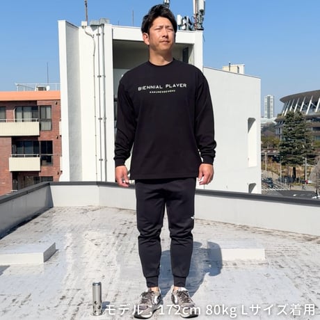 ＜BIENNIAL PLAYER（隔年選手）ロンT＞ブラック×白文字