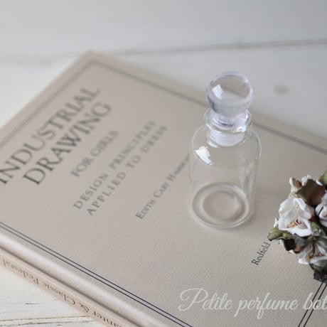 プチ パフュームボトル Petite perfume bottle ガラス香水瓶 ミニ保存瓶 詰め替えボトル