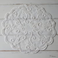 アンティーク調 刺繍レースドイリー（ホワイト）Sheer doily