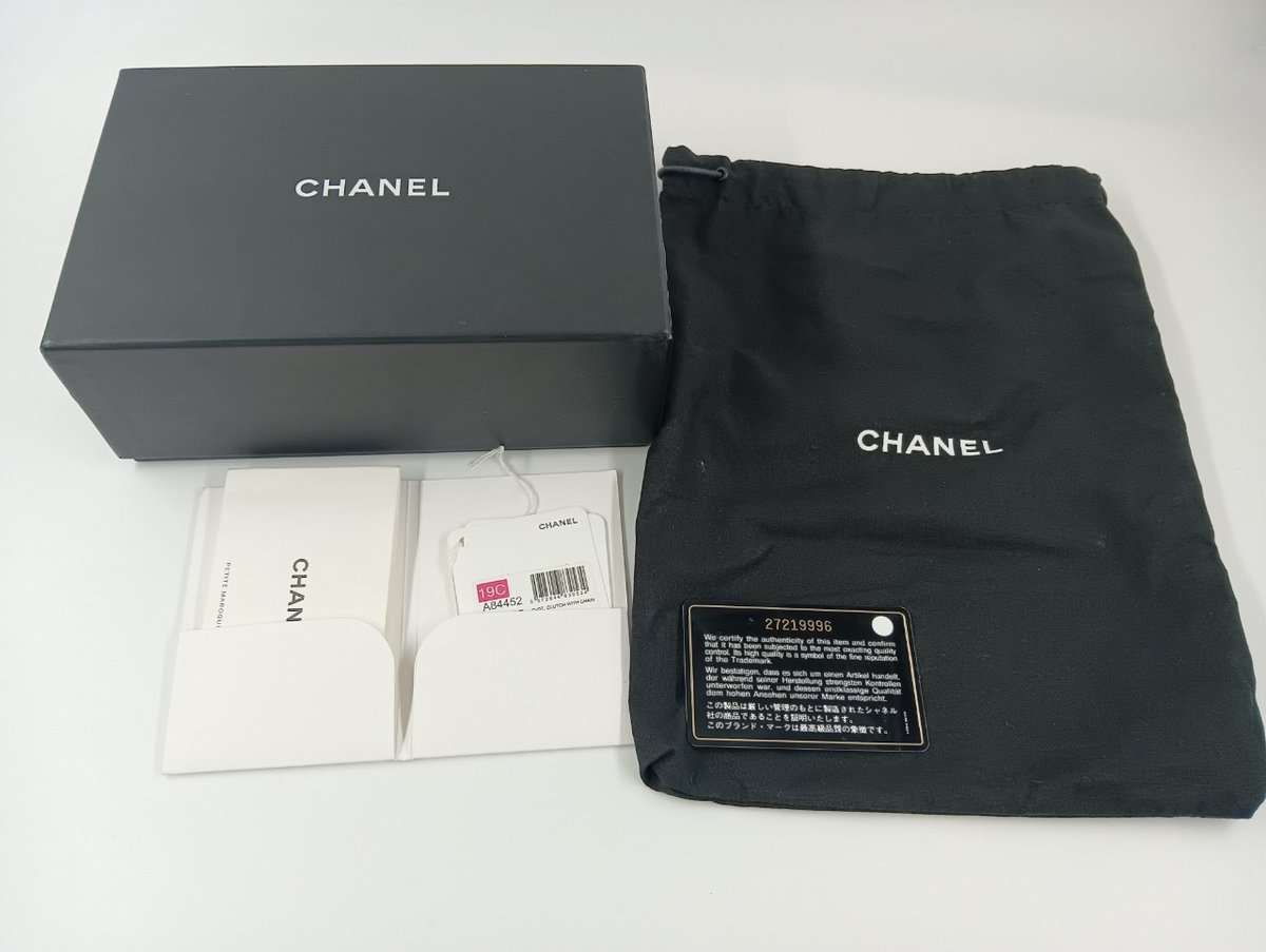 CHANEL シャネル CCフィリグリー キャビアスキン チェーン CHANEL シャネル CCフィリグリー キャビアスキン チェーン