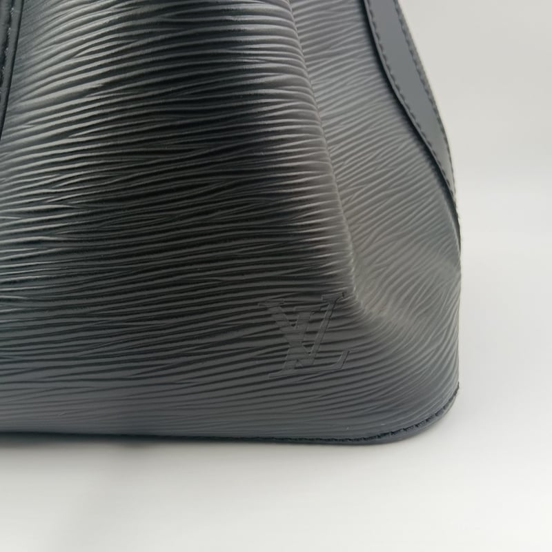 Louis Vuitton ヴィトン プチノエ ノワール エピ ワンショルダー Louis Vuitton ヴィトン プチノエ ノワール エピ ワンショルダー