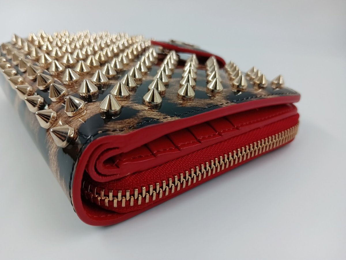 未使用 Christian Louboutin ルブタン 2つ折り財布 | ブランド 未使用 Christian Louboutin ルブタン 2つ折り財布 | ブランド