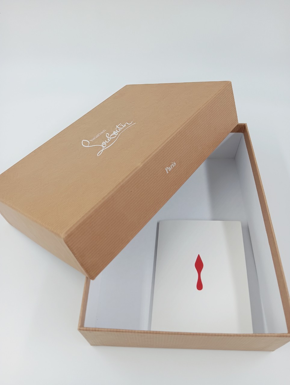 未使用 Christian Louboutin ルブタン 2つ折り財布 | ブランド 未使用 Christian Louboutin ルブタン 2つ折り財布 | ブランド