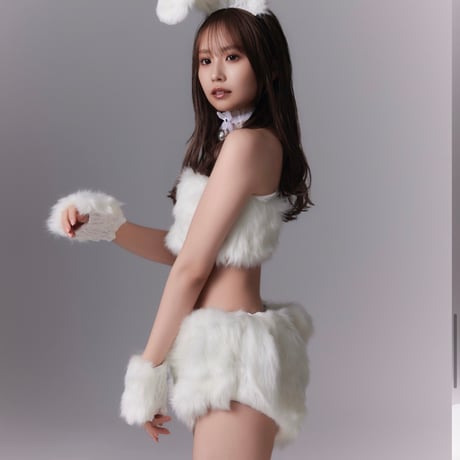 長谷川 新奈 Make Me Glow digital style book