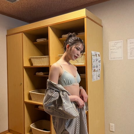 奈良未遥『みはるをみてみる？』デジタルフォトブック