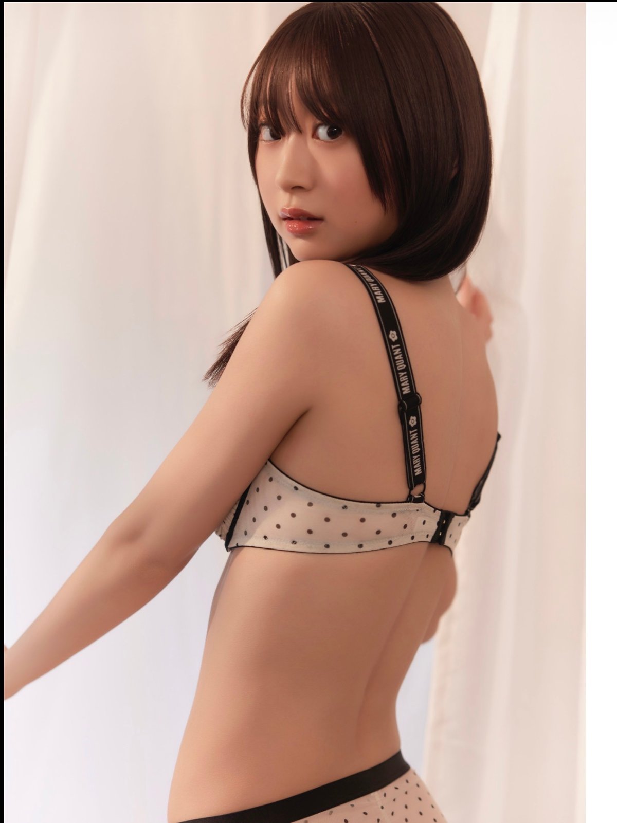 月奈(Luna) Make Me Glow digital style book | NUMB