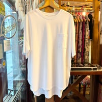 ラウンドヘムポケット付きTシャツ  オフホワイト