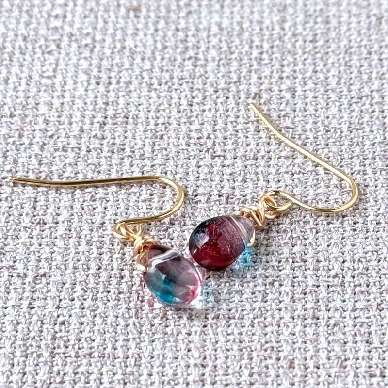 チェコビーズ レッド×ブルー 一粒ドロップピアス [No.122] | Handmade 