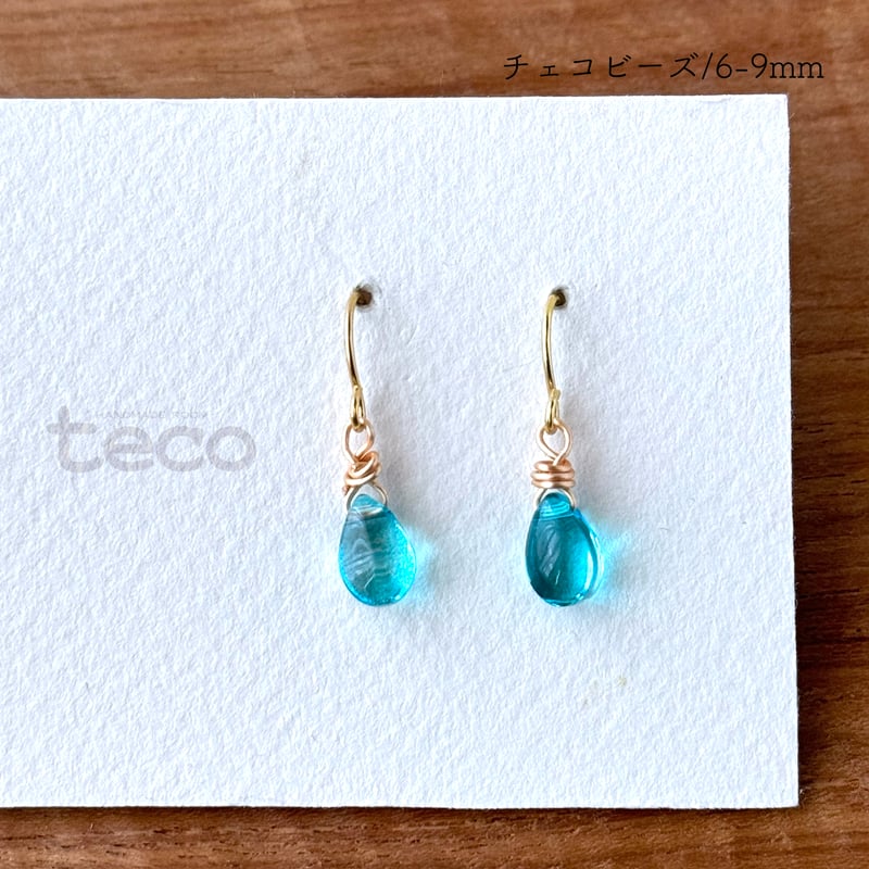 チェコビーズ 一粒ドロップフックピアス ビビッドスカイブルー[No.101