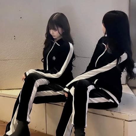ベロアセットアップ（上下同サイズセット）