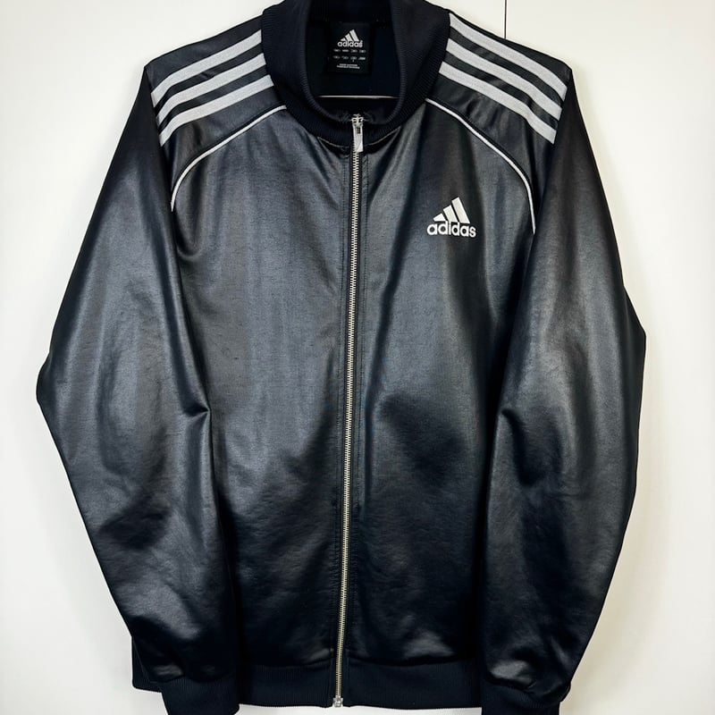 adidas トラックジャケット 黒 ビッグロゴ コーティングジャージ adidas トラックジャケット 黒 ビッグロゴ コーティングジャージ