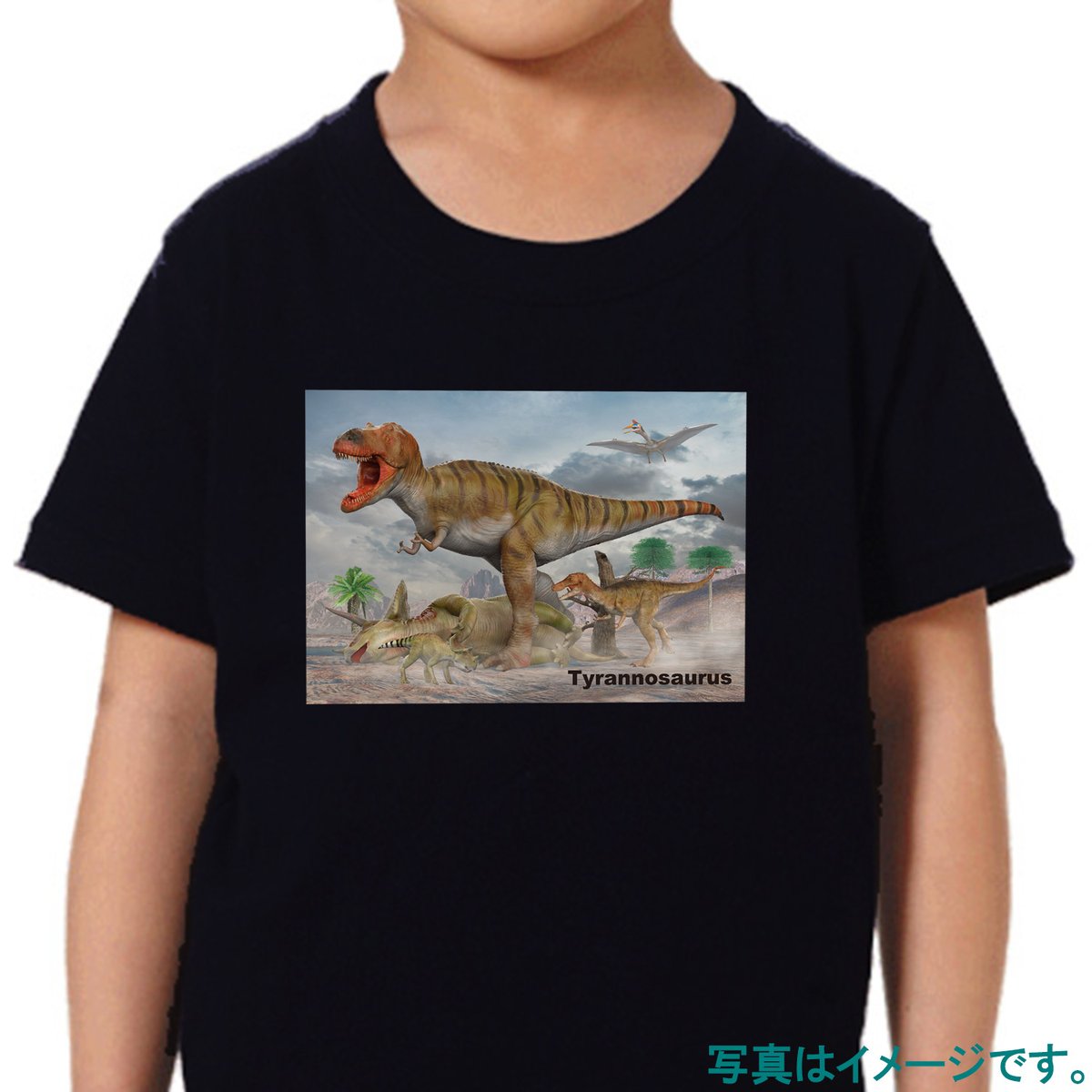 加藤愛一】恐竜アート黒Tシャツ 獲物をしとめたティラノサウルス | GCC 