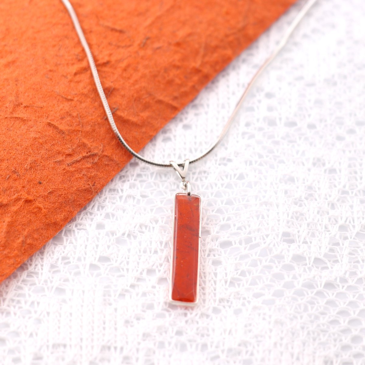 ネックレス｜長方形｜オレンジ | POOPOOPAPER accessory マッチュルーム