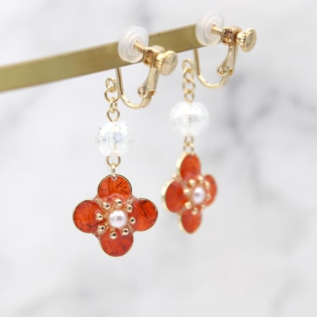 イヤリング・ピアス｜花とガラスビーズ｜オレンジ