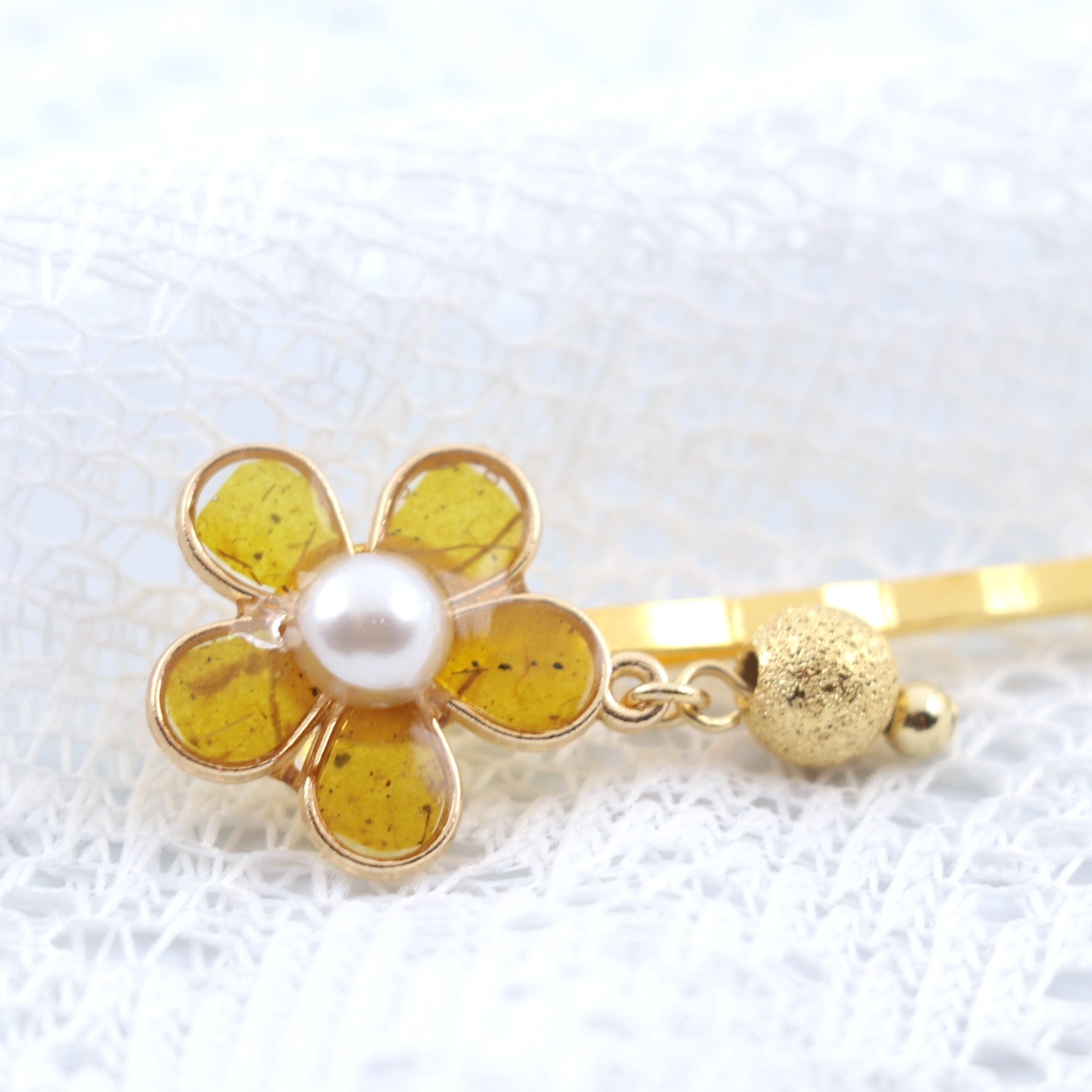 ヘアピン｜花とダストビーズ｜黄色 | POOPOOPAPER accessory