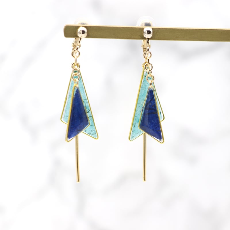 イヤリング・ピアス｜三角とスティック｜水色・青 | POOPOOPAPER