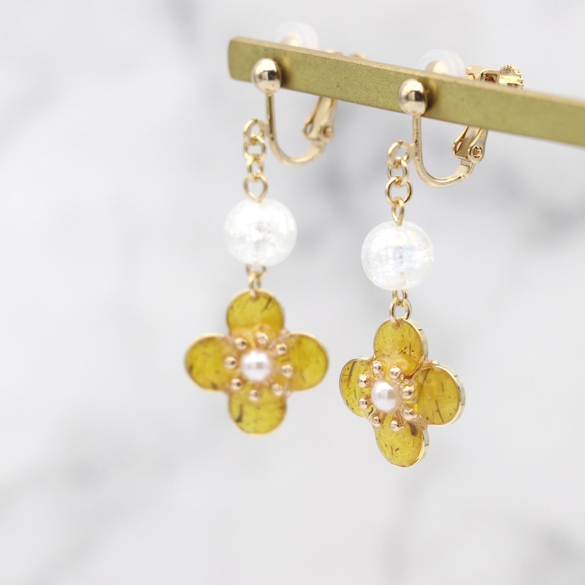 イヤリング・ピアス｜花とガラスビーズ｜黄色 | POOPOOPAPER accessory
