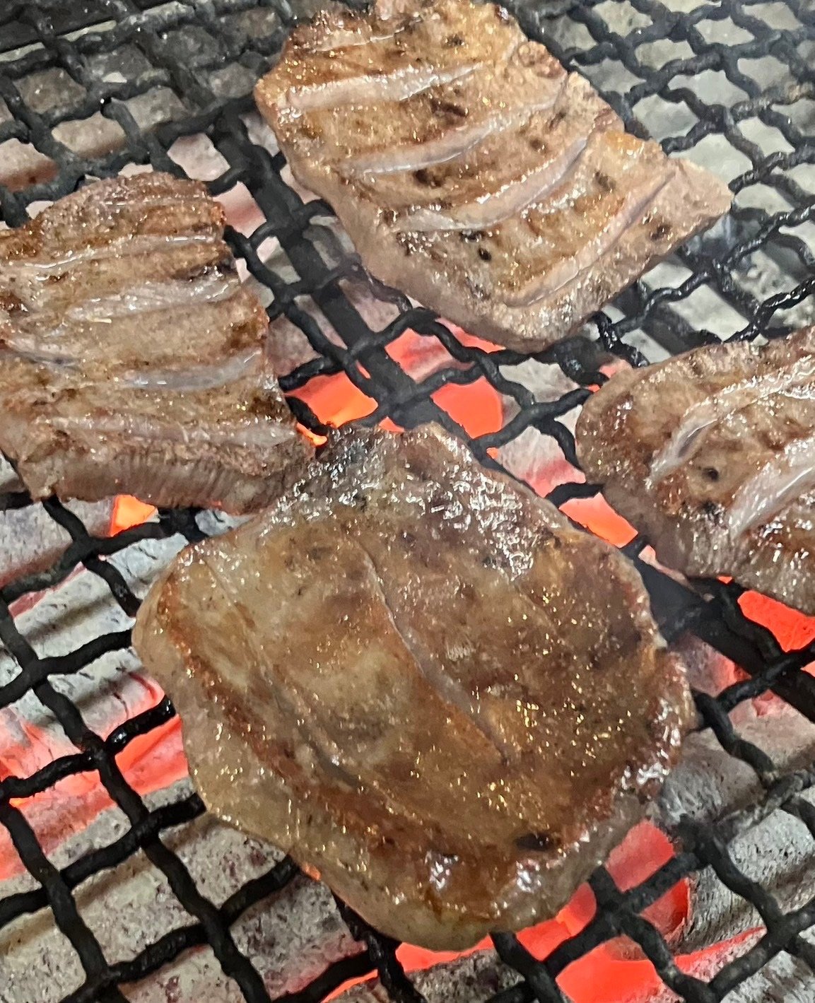 牛タン様 炭火牛たん仙牛こだわり冷凍牛タン200g | 炭火牛たん 仙牛
