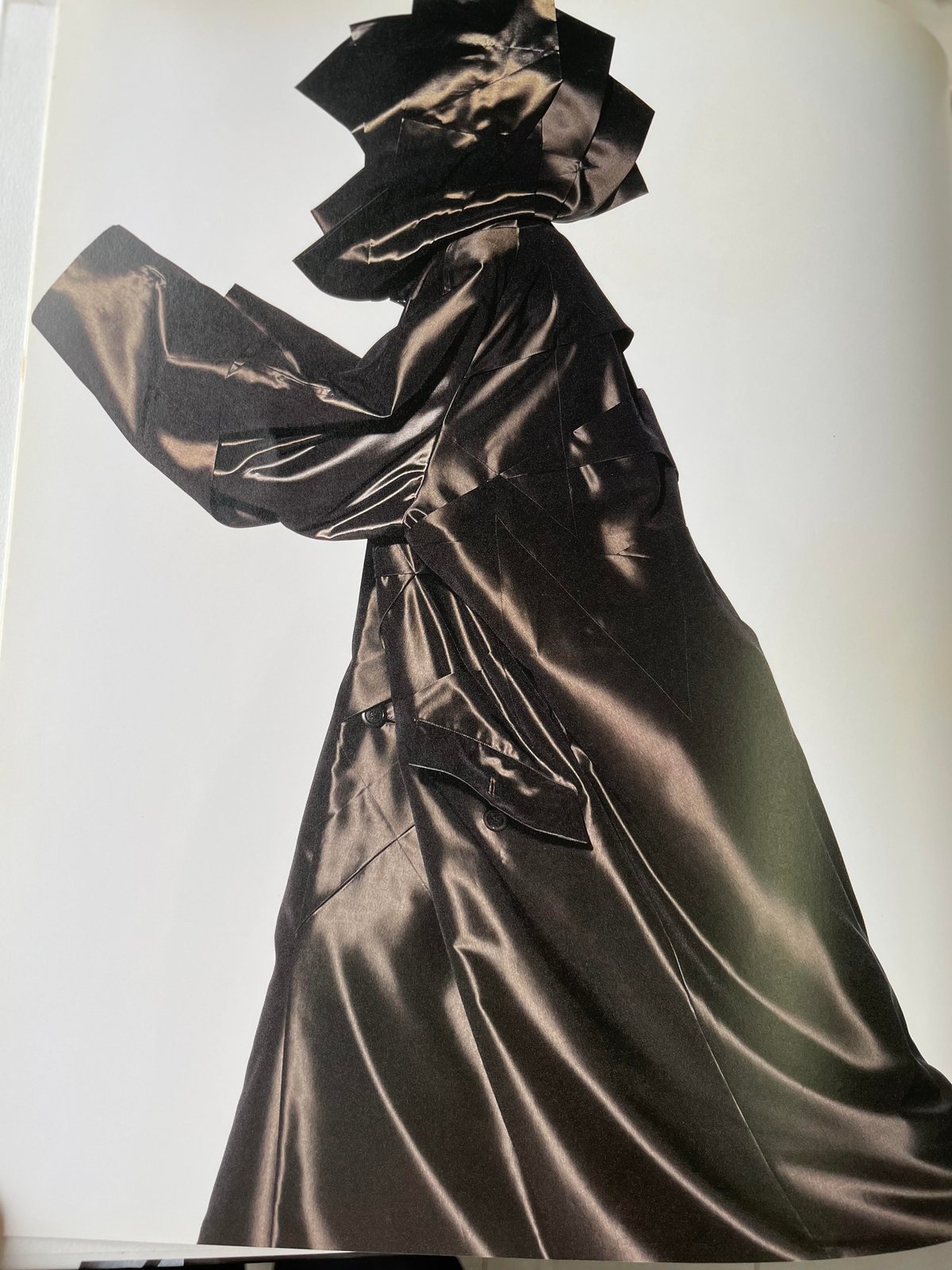 未開封 Irving Penn & Issay Miyake イッセイミヤケ ISSEY MIYAKE BY IRVING PENN 1991-92 - 古本買取 2手舎/二手舎