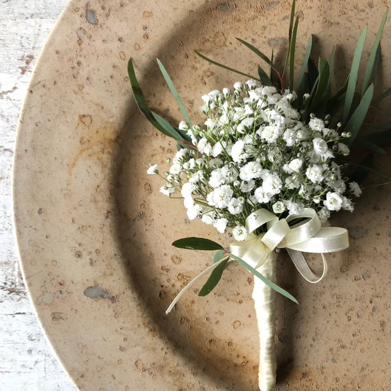 ウェディングブーケ＊*生花のかすみ草ラウンドブーケ【ブートニア付き