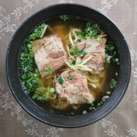 骨付き本ソーキそば（大）