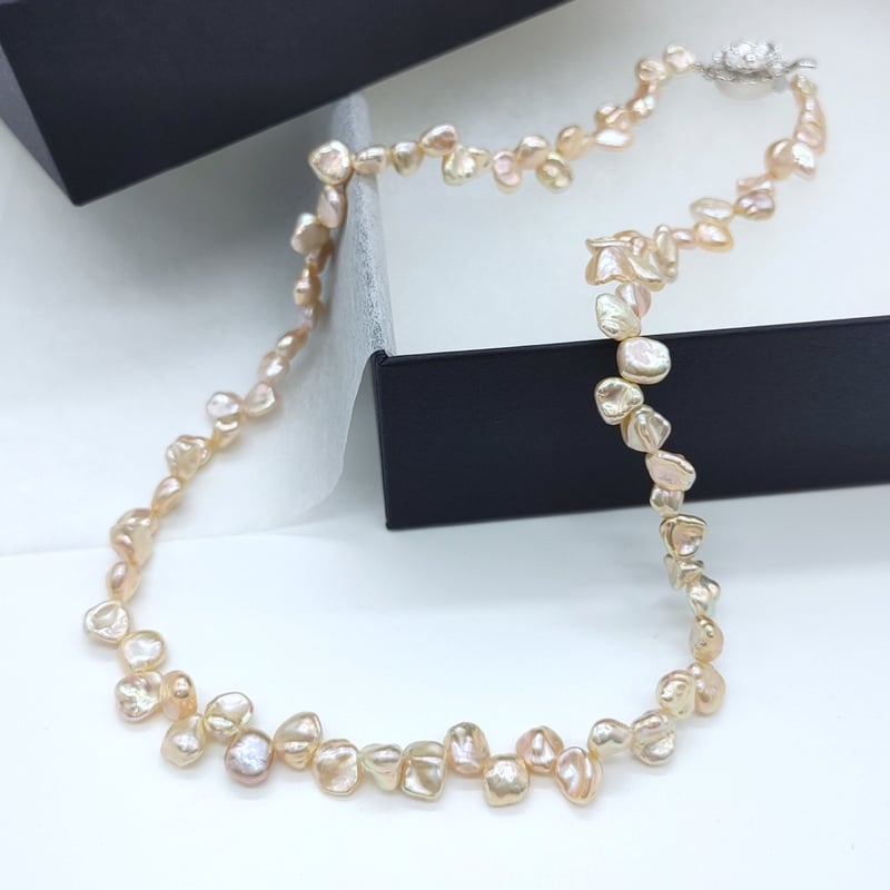 小粒な花びらパール ナチュラルオレンジネックレス | KJM-pearl 小粒な花びらパール ナチュラルオレンジネックレス | KJM-pearl