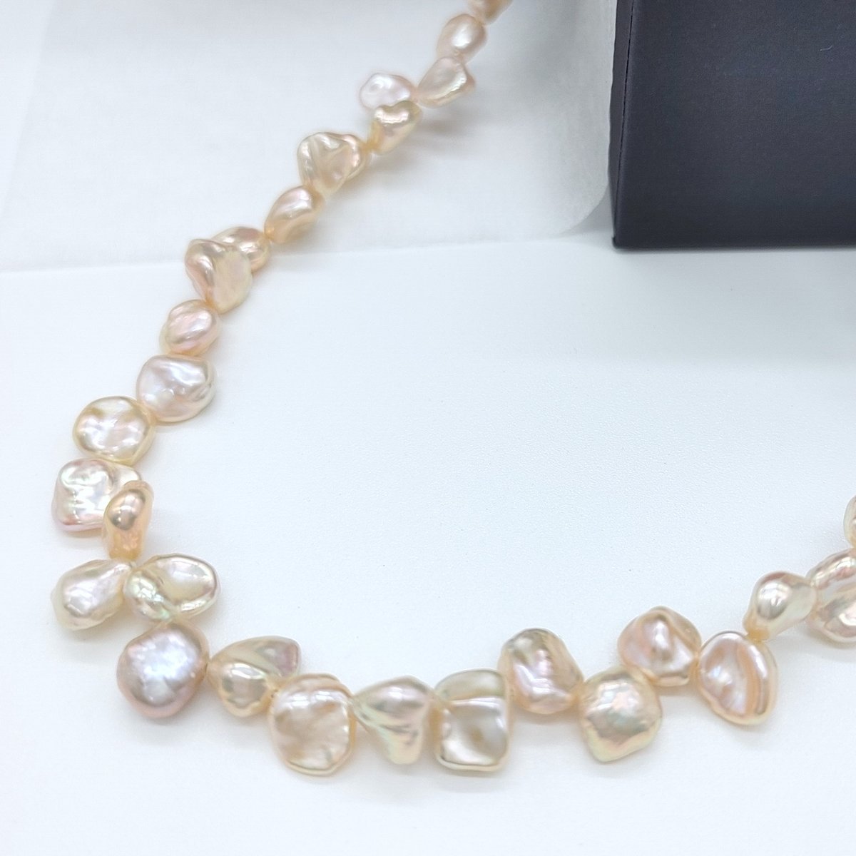 小粒な花びらパール ナチュラルオレンジネックレス | KJM-pearl