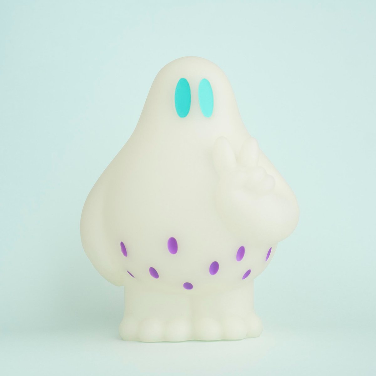 ピースイエティ君の蓄光ソフビ[SKYBLUE] | ななしのおばけちゃん