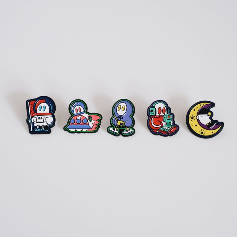 イタリア館　ピンバッジ　エナメルピン tokidoki CORNER PRINTING | エナメルピン 50mm×50mm以内 (50個セット) (品番ENA
