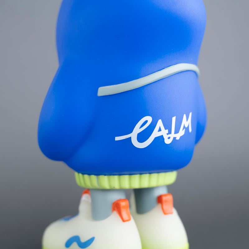 フードかぶりおばけちゃんのソフビ[蓄光BLUE] | ななしのおばけちゃん