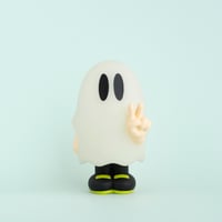 ピースおばけちゃんの蓄光ソフビ[MONO]