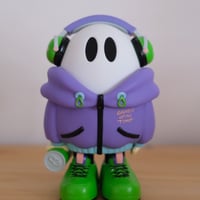 ピースおばけちゃんの蓄光ソフビ[SKYBLUE] | ななしのおばけちゃん