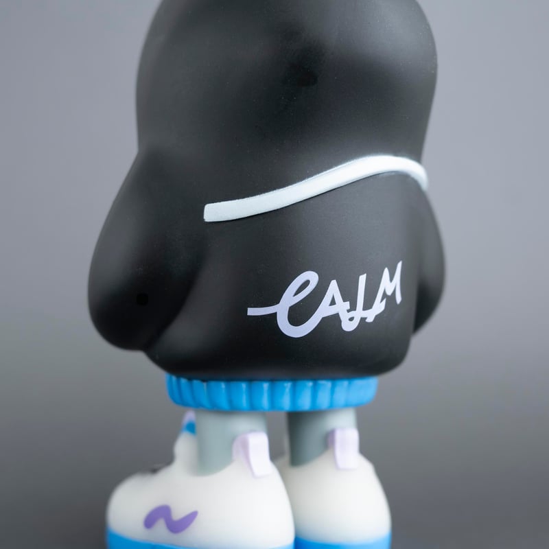 フードかぶりおばけちゃんのソフビ[蓄光BLACK] | ななしのおばけちゃん