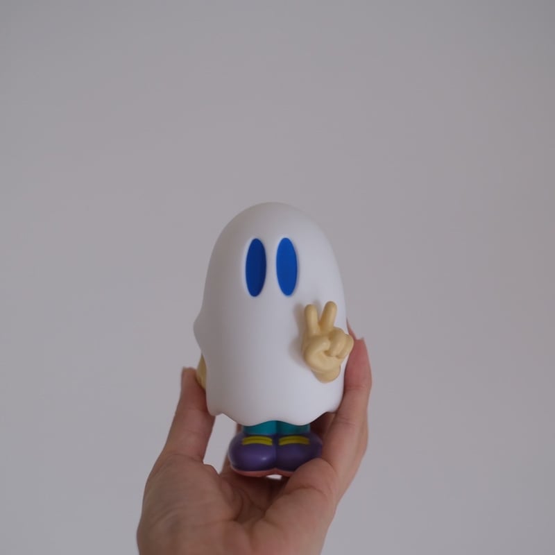 ピースおばけちゃんのソフビ/BLUE | ななしのおばけちゃんオンラインストア