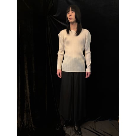 ISSEY MIYAKE PLEATS PLEAS
