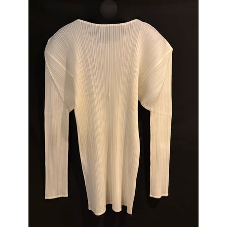 ISSEY MIYAKE PLEATS PLEAS